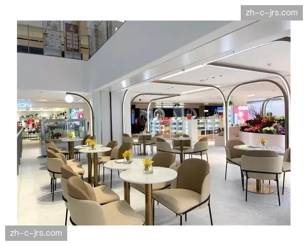 线上虚拟社区与线下赛场视觉同步 打造无边界的品牌互动体验空间